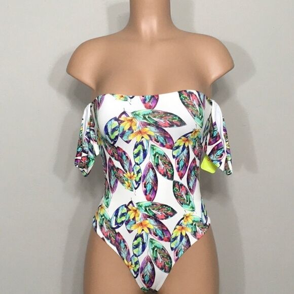 Maryssil Beach leaf swimsuit with sleeve. NWT - Picture 2 of 7